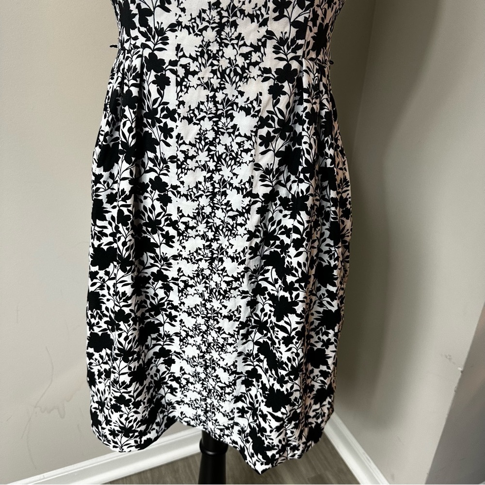 London Times Floral Print Fit & Flare Dress in Size 12P - Picture 3 of 6